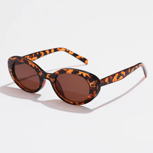 Chic Retro Sunnies with UV Protection