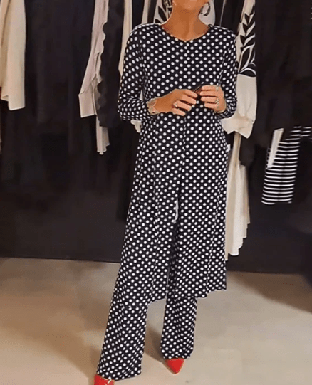 Figure-Flattering Tunic Set