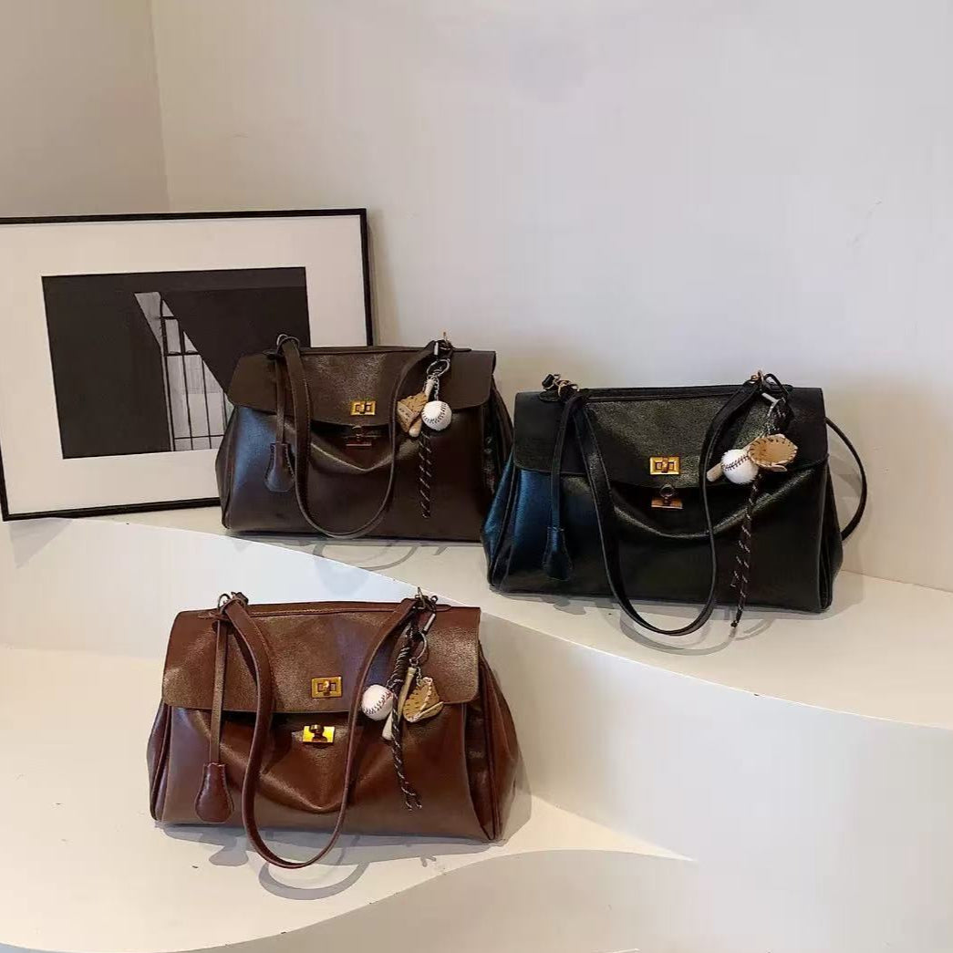 Timeless Shoulder Bag