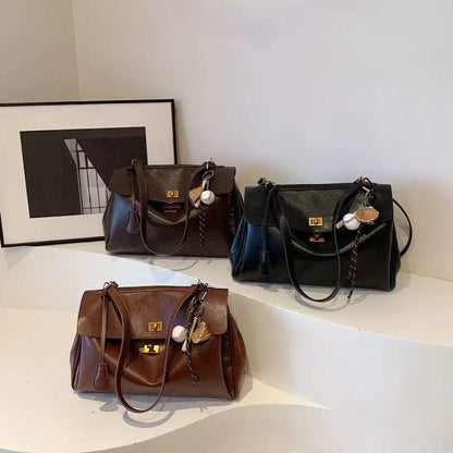 Timeless Shoulder Bag